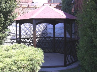 Zahrdní altán